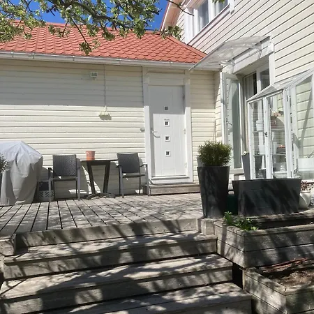 Air-conditioned 50 Sqm Near Subway Хельсинки