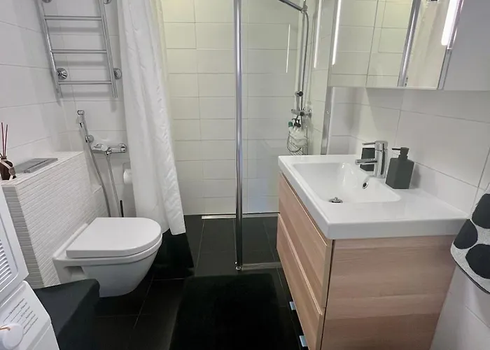 Air-conditioned 50 Sqm Near Subway *