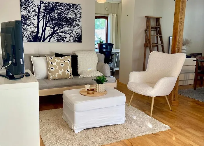 Air-conditioned 50 Sqm Near Subway Helsinki