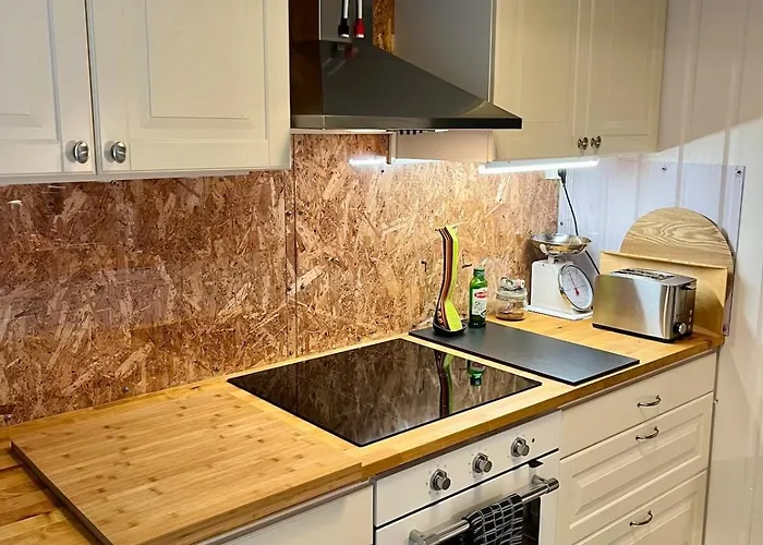 Air-conditioned 50 Sqm Near Subway Apartamento *