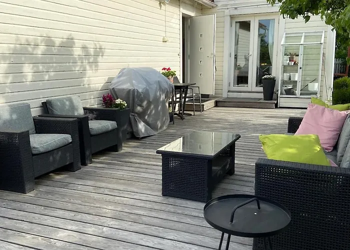 Air-conditioned 50 Sqm Near Subway Helsinki