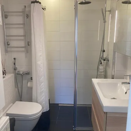 Apartment Air-conditioned 50 Sqm Near Subway